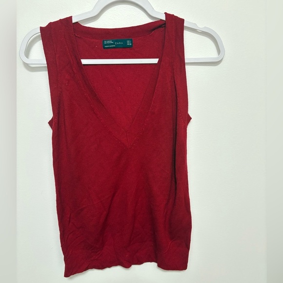 Zara Red Vest - Picture 1 of 3